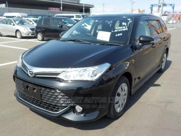 Toyota Corolla Fielder 2017 Black