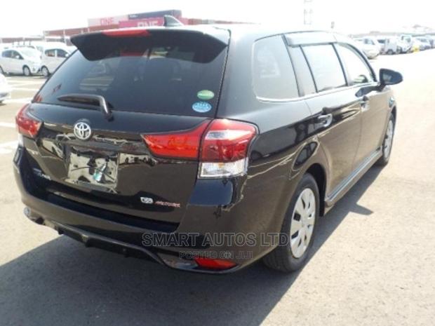 Toyota Corolla Fielder 2017 Black - thumbnail 3