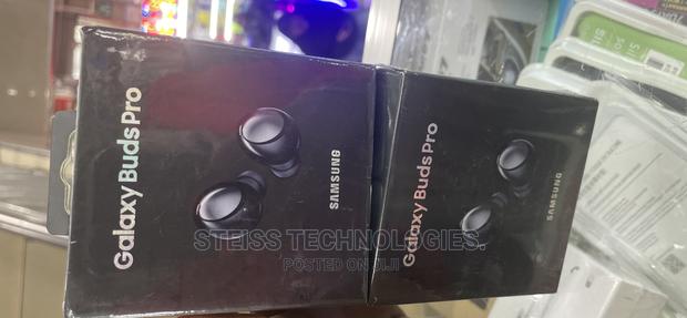 Galaxy-Buds Pro Buds. - main view