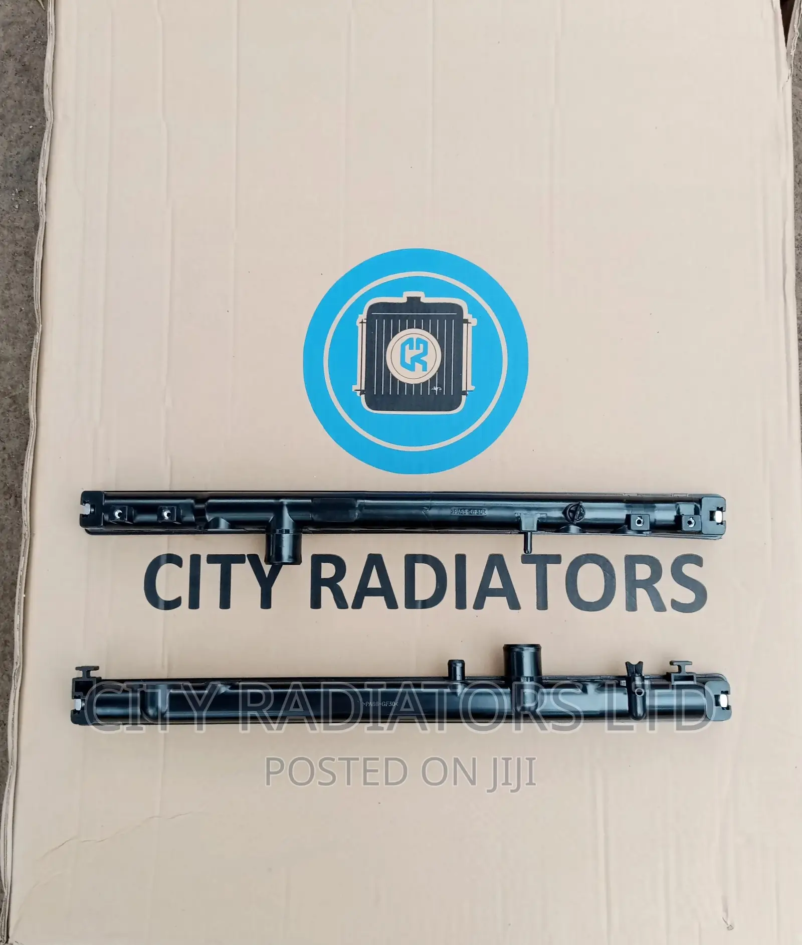 Toyota Hilux Radiator Covers (Tanks) Replacement.