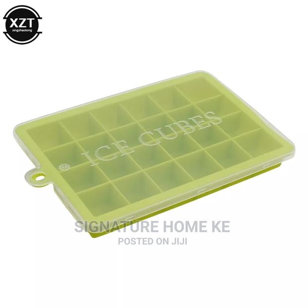 Ice Cube Makers With Lid - thumbnail 2