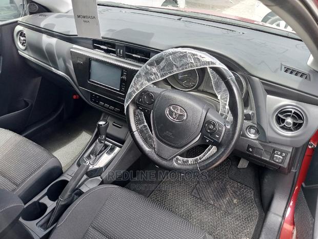 Toyota Auris 2016 Red - thumbnail 4