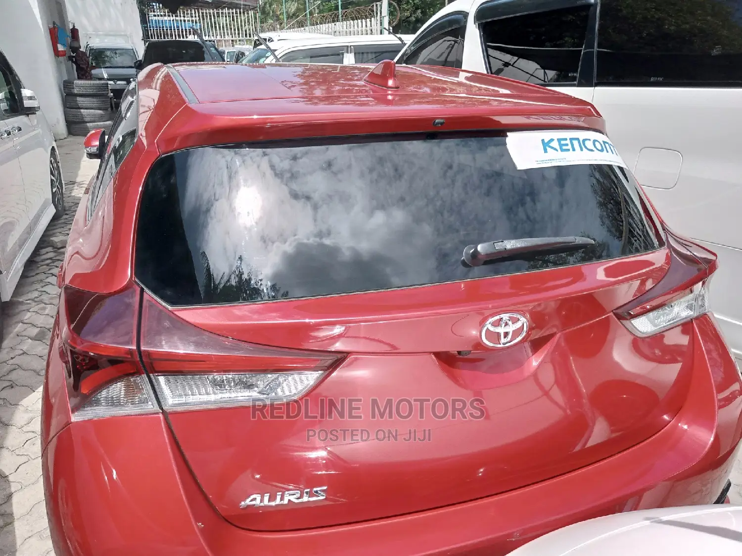 Toyota Auris 2016 Red