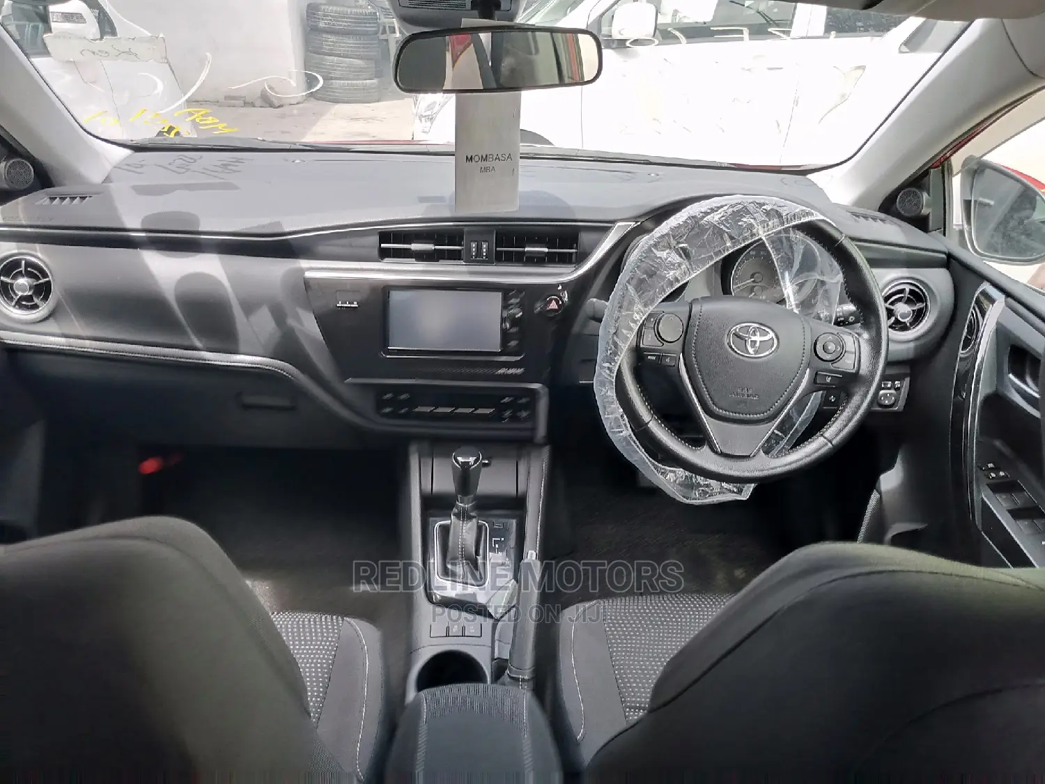 Toyota Auris 2016 Red