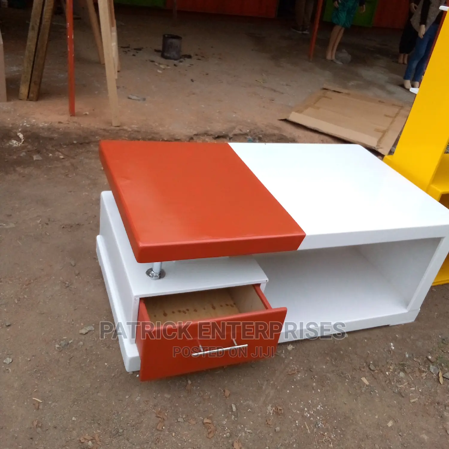 Morden Coffee Table