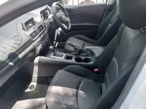 Mazda Axela 2016 Off White