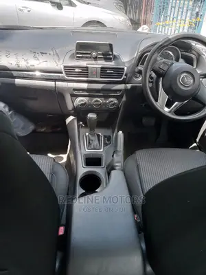 Mazda Axela 2016 Off White