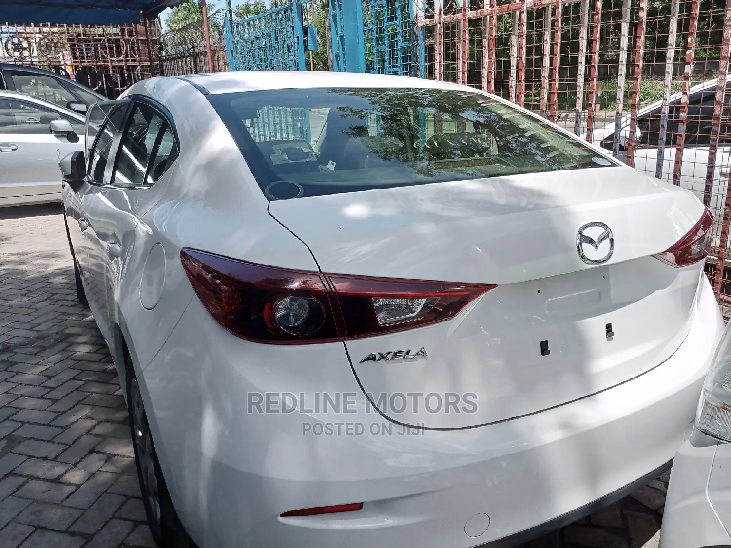 Mazda Axela 2016 Off White