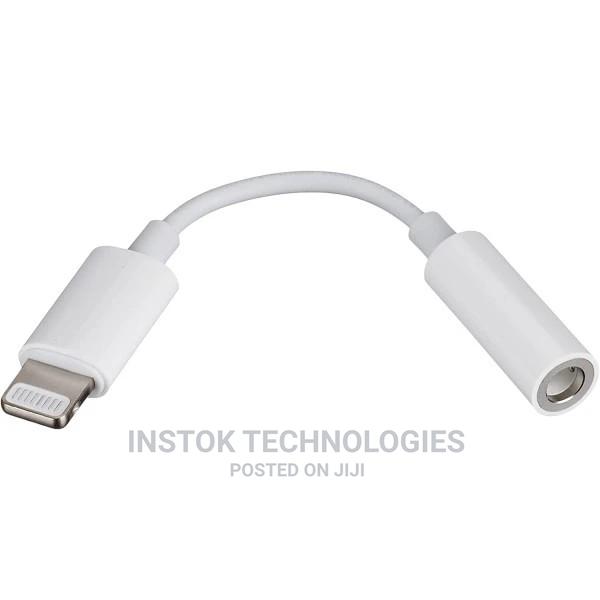 Apple Lightning to 3.5mm Headphone Jack Adapter, White