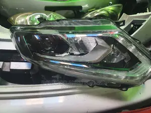 Nissan Extrail NT32 Xenon Headlights Assembly