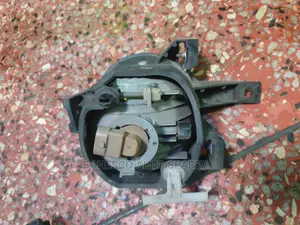 Toyota Voxy 2008 Left Foglight With Cover