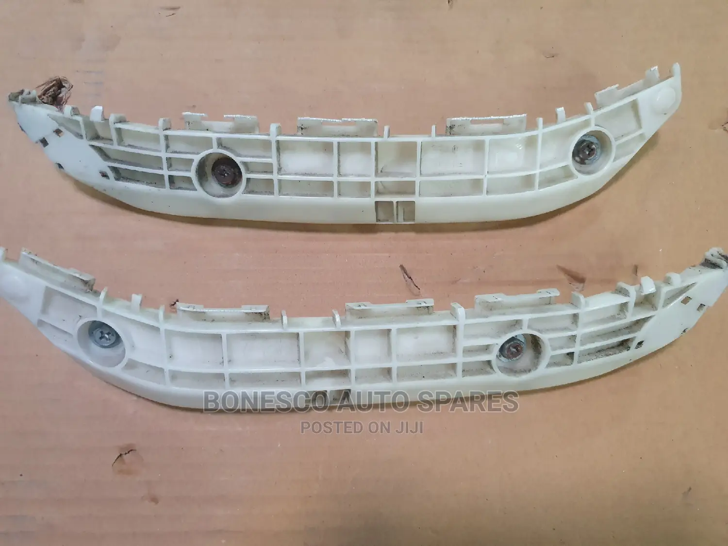 Toyota Ractis 2012/13 Rear Bumper Slides