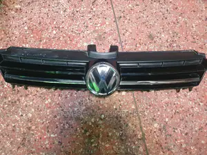 Volkswagen Golf Mk7 Grill Assembly