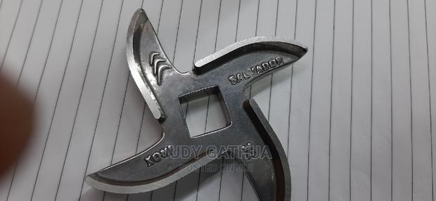 Meat Mincer Blade 32"