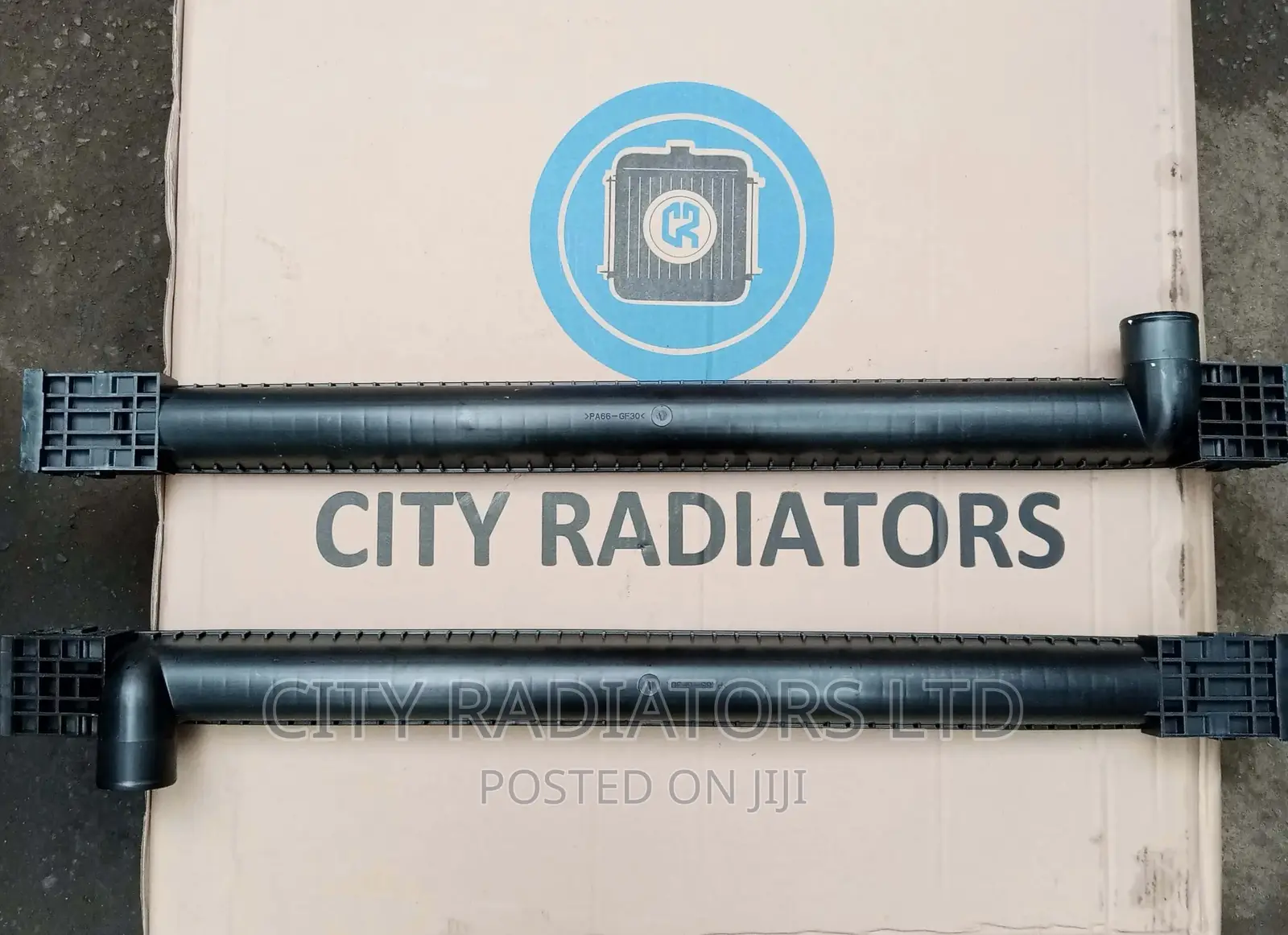 Scania 124 Radiator Covers (Tanks) Replacement.
