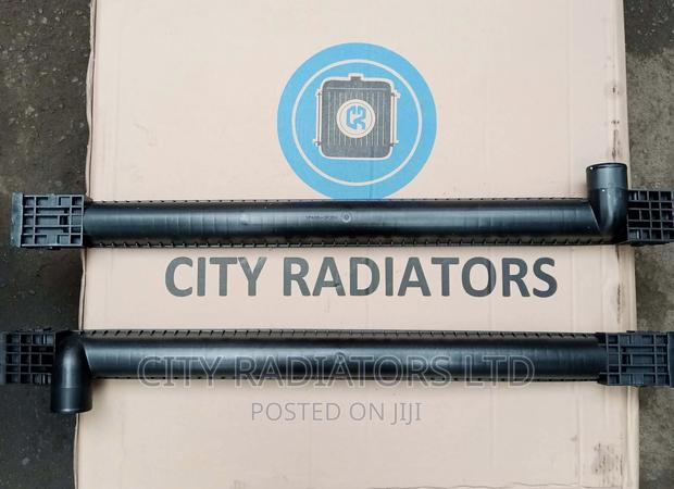 Scania 124 Radiator Covers (Tanks) Replacement. - thumbnail 2