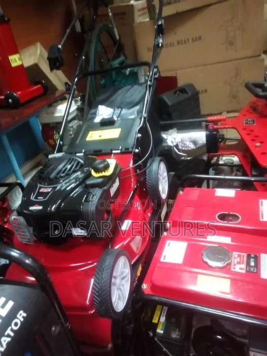 Briggs And Stratton Lawn Mower - thumbnail 3