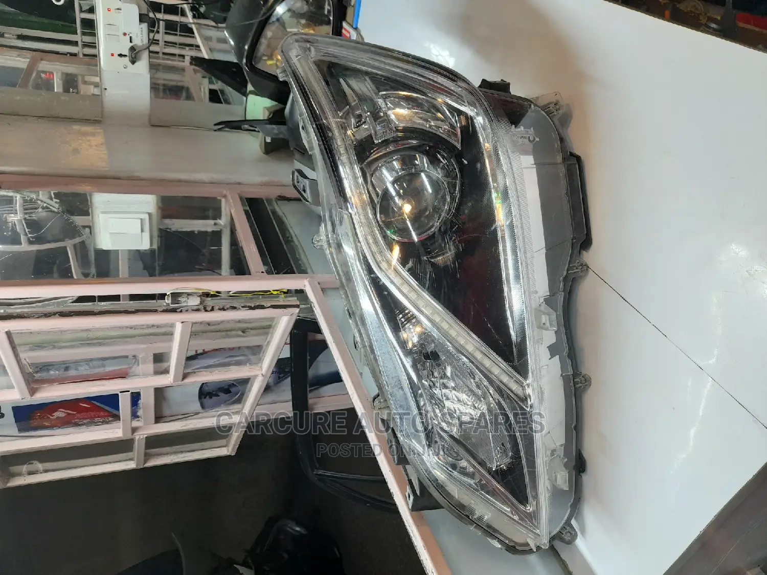 Crown 2013 2014 2015 Headlight