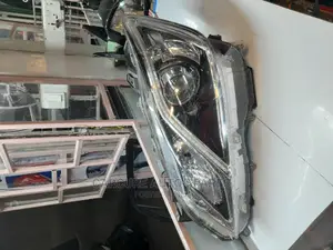 Crown 2013 2014 2015 Headlight