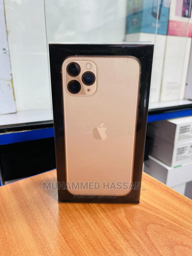 New Apple iPhone 11 Pro 256 GB Gold - main view