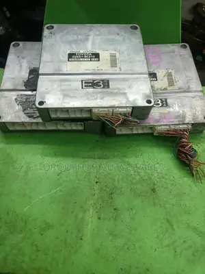Toyota Sienta Engine Computer 2004/E3/1nz/4wd