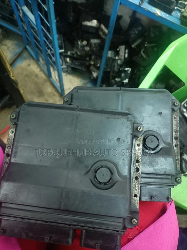 Toyota Voxy 2003-2011 Engine Computer/3zr/4wd/2wd - thumbnail 3