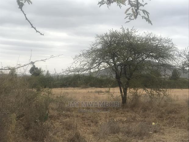 20 Acre Touching Kathome Tarmac Road Machakos - main view