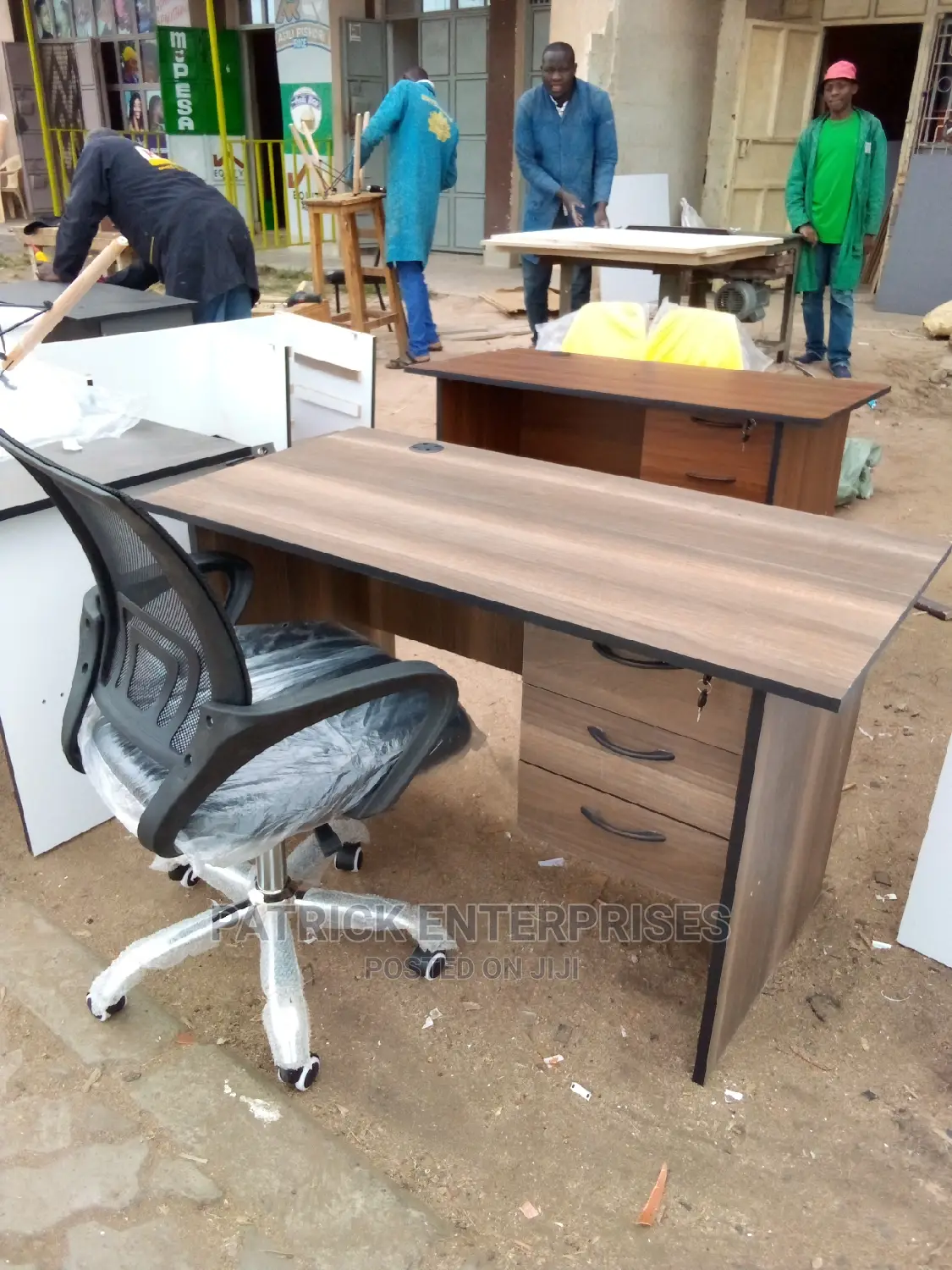 1.2 Mtrs Office Desk Plus Low Back Recliner Mesh Chair