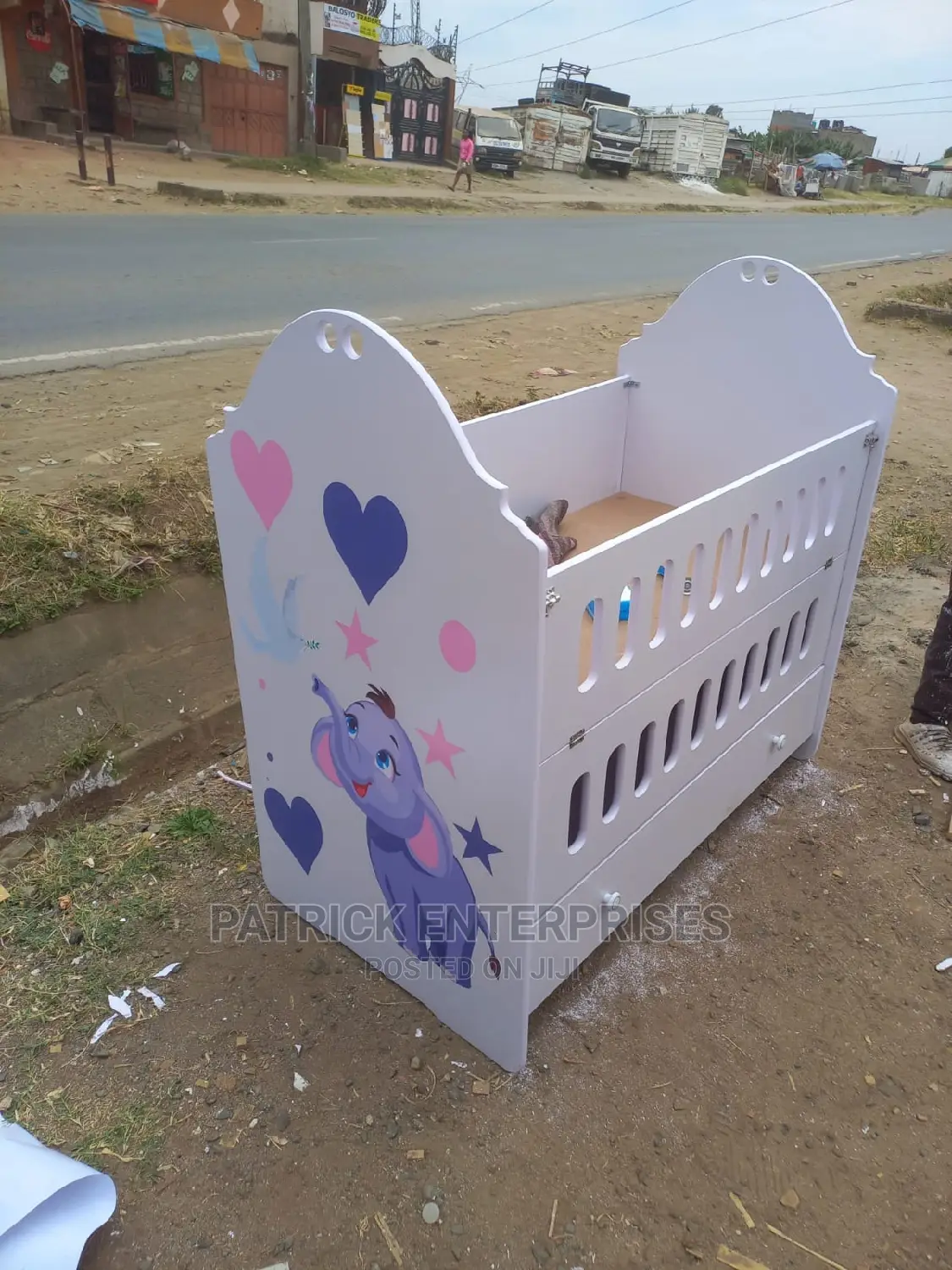 Morden Baby Cot 4 by 2 Fitts