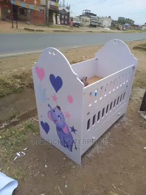 Morden Baby Cot 4 by 2 Fitts