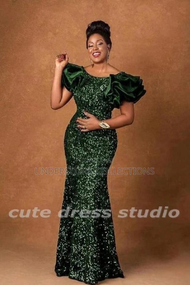 Executive Ladies Dinner Dress - thumbnail 3