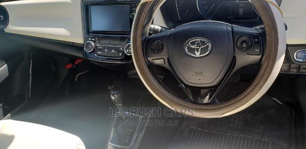 Toyota Corolla Fielder 2016 White - thumbnail 3