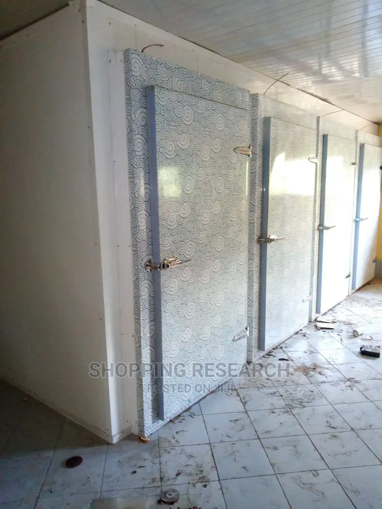 Mortuary Coldroom With Stainless Steel Rack Trolley Rollers