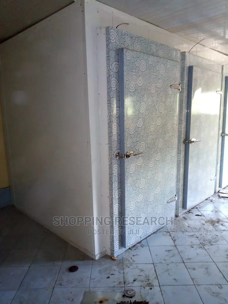 Mortuary Coldroom With Stainless Steel Rack Trolley Rollers