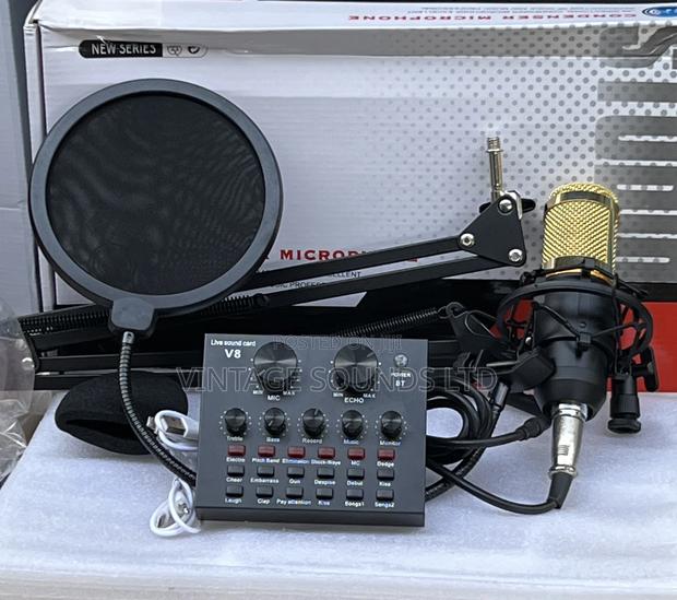 V8 Audio Interface Studio Podcast and Live-Streaming Set - main view