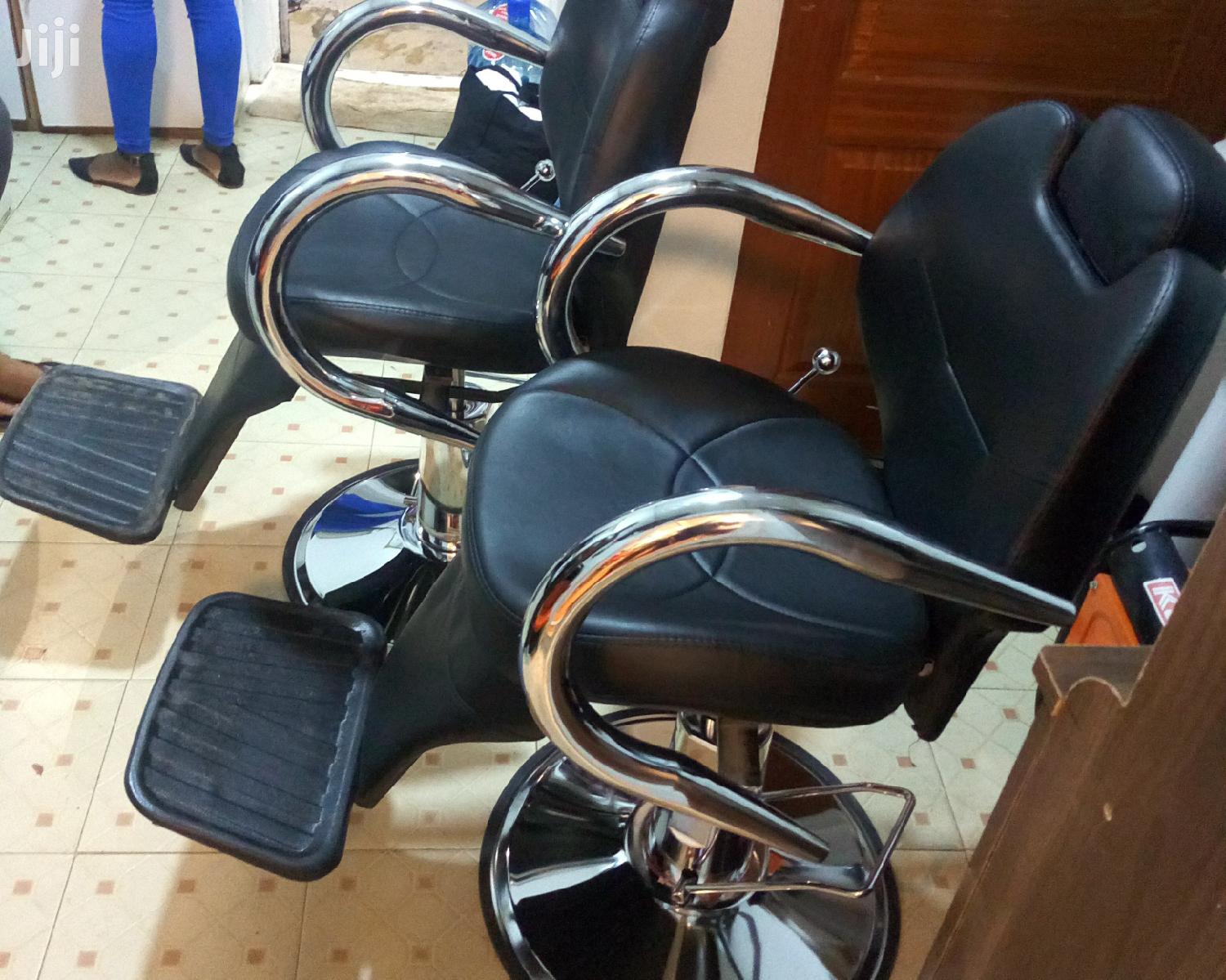 Mini Barbers Available