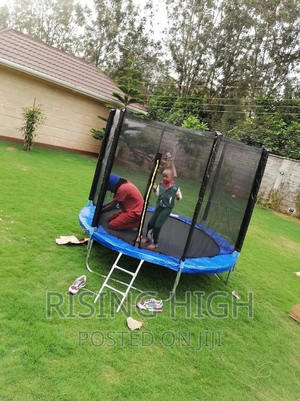 High Quality Brand New 8ft Trampolines.