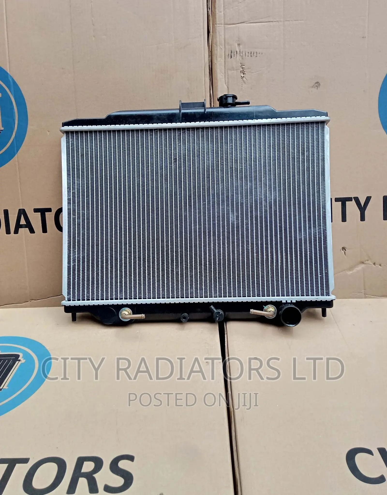 Nissan Caravan E26 Radiator.