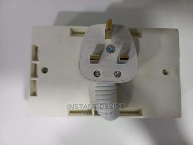 Tronic 2 Way 13 Amp Expansion Wall Socket - thumbnail 2