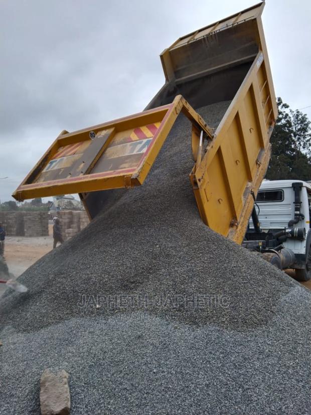 Chipping/Mchele For Cabro Installation Packing Lot - thumbnail 2