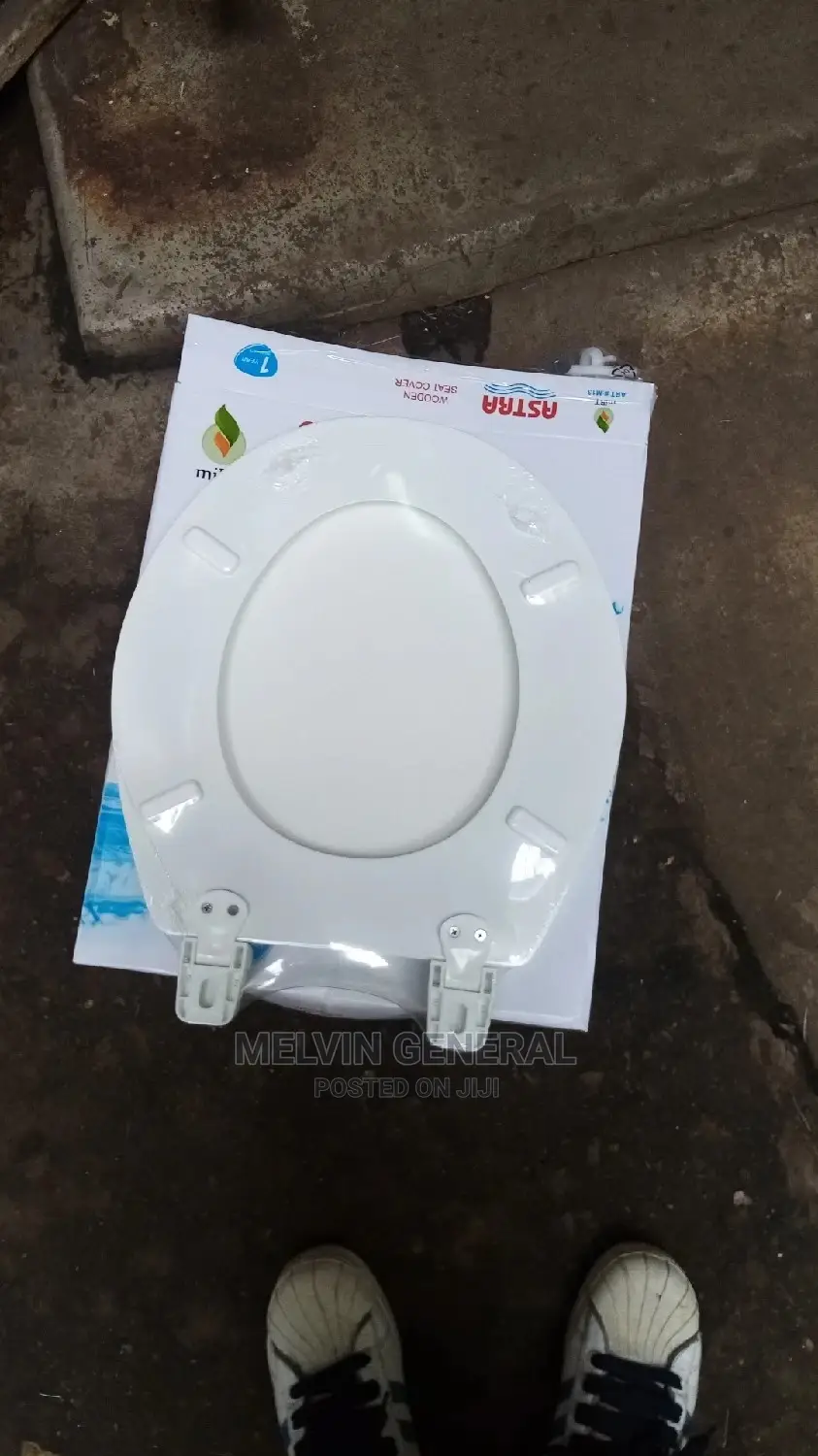 Astra Wooden Seatcover White