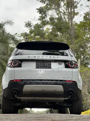 Land Rover Discovery 2015 White