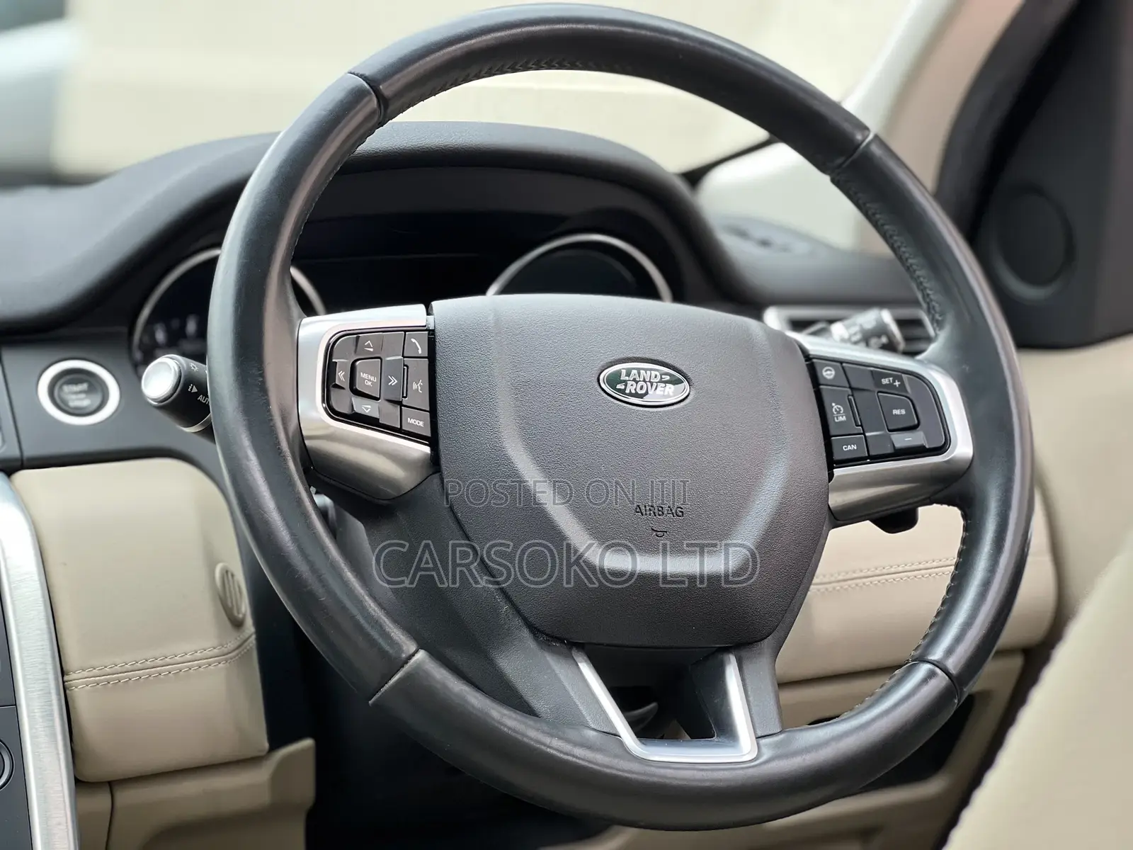 Land Rover Discovery 2015 White
