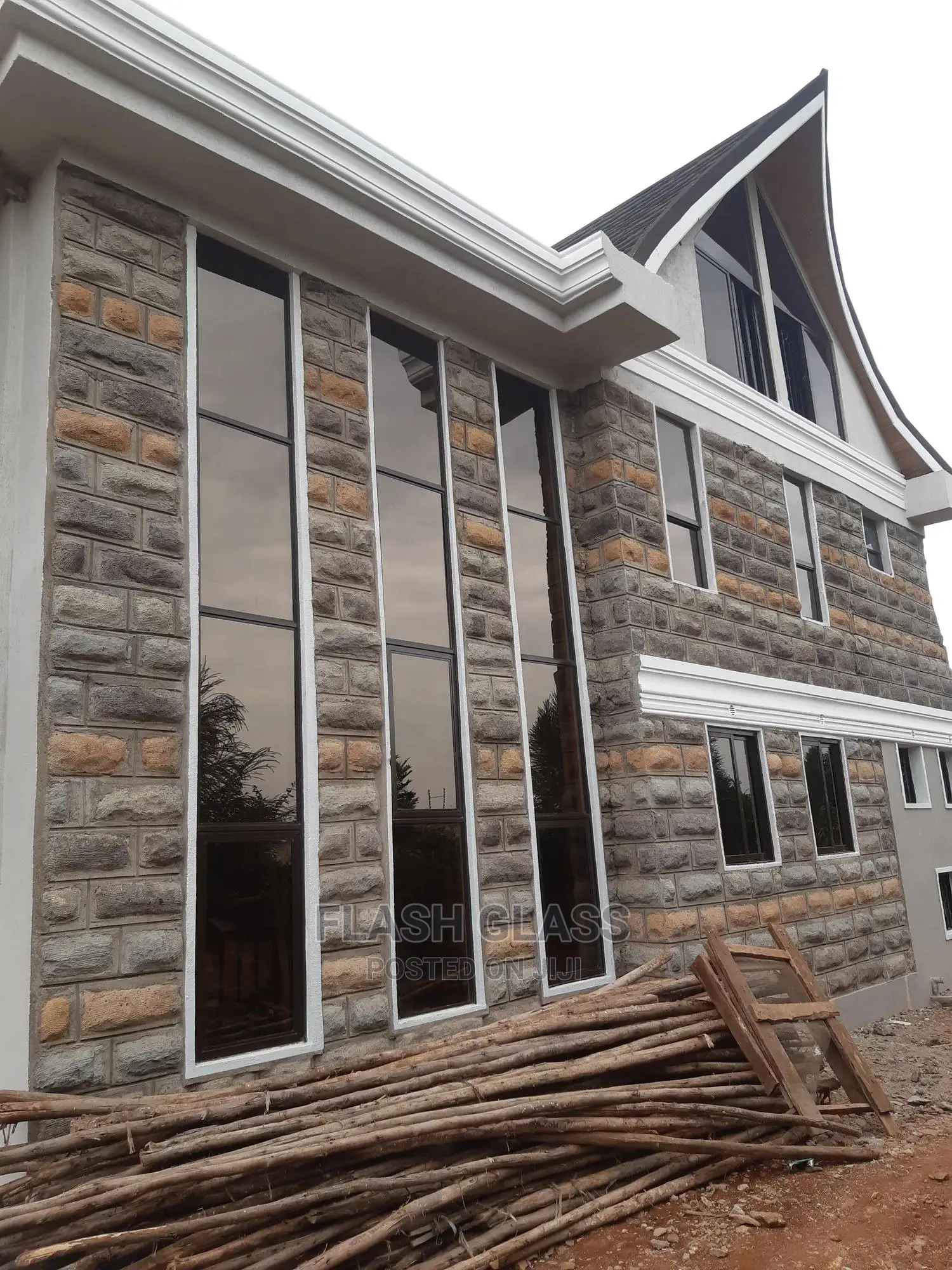 Custom Aluminium Sliding Windows
