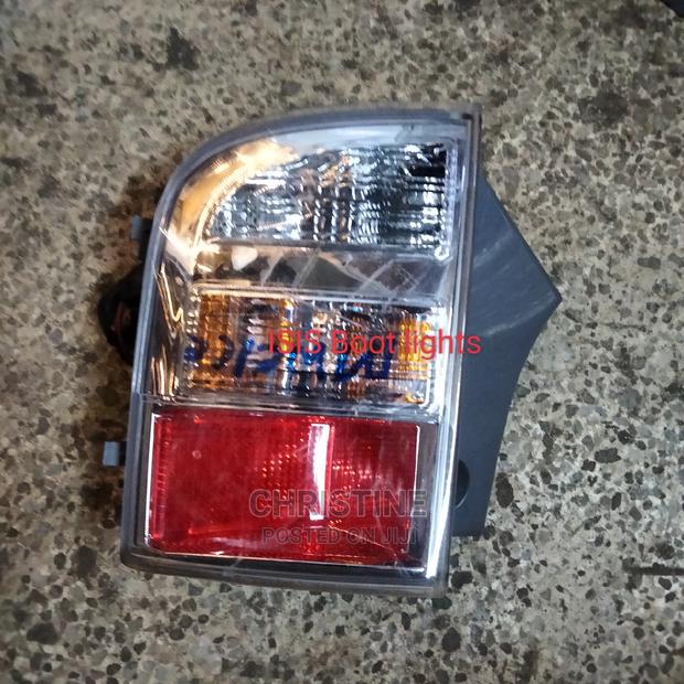 Toyota Isis Boot Light