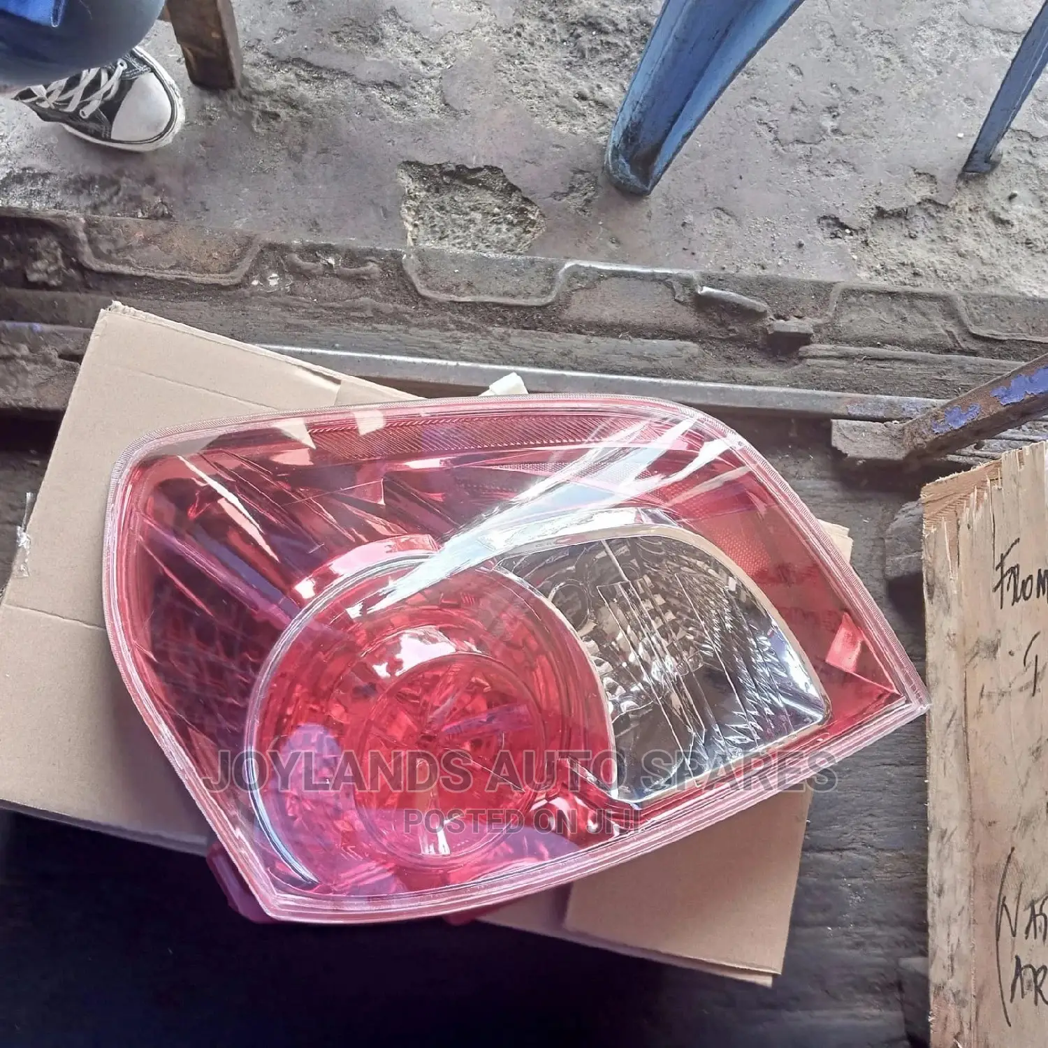 Tail Lamp Ractis