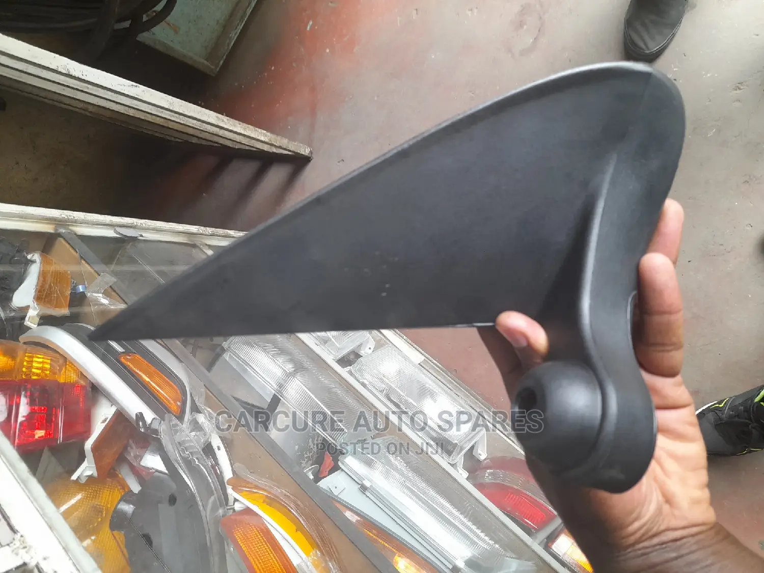 Hiace 7l 9l Side Mirror Arm Holder