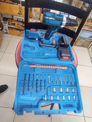 New 26v Makita Drill With Bits - thumbnail 2