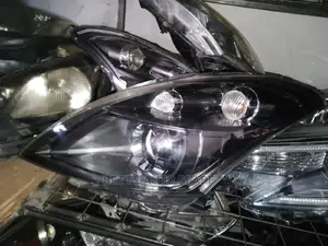 Suzuki Swift Headlight Xenon Black