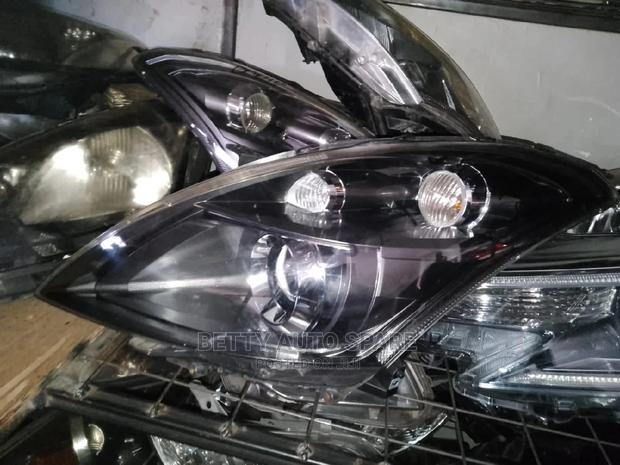 Suzuki Swift Headlight Xenon Black - main view